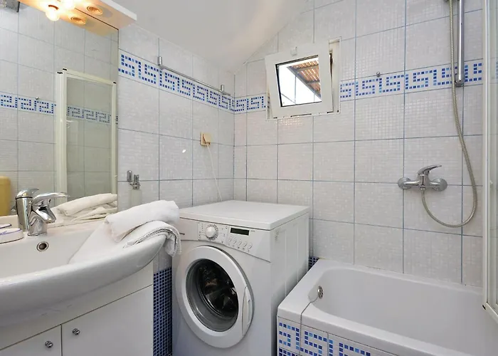 Drmate Milicica Vi Hvar Town