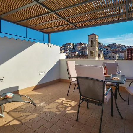 Drmate Milicica Vi Хвар