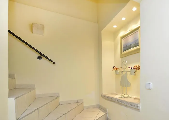 Drmate Milicica Vi Hvar Town